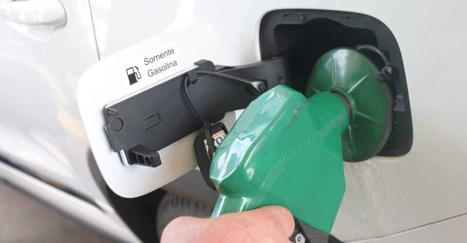 Gasolina mais cara não freia consumo em MS; etanol perde espaço no mercado