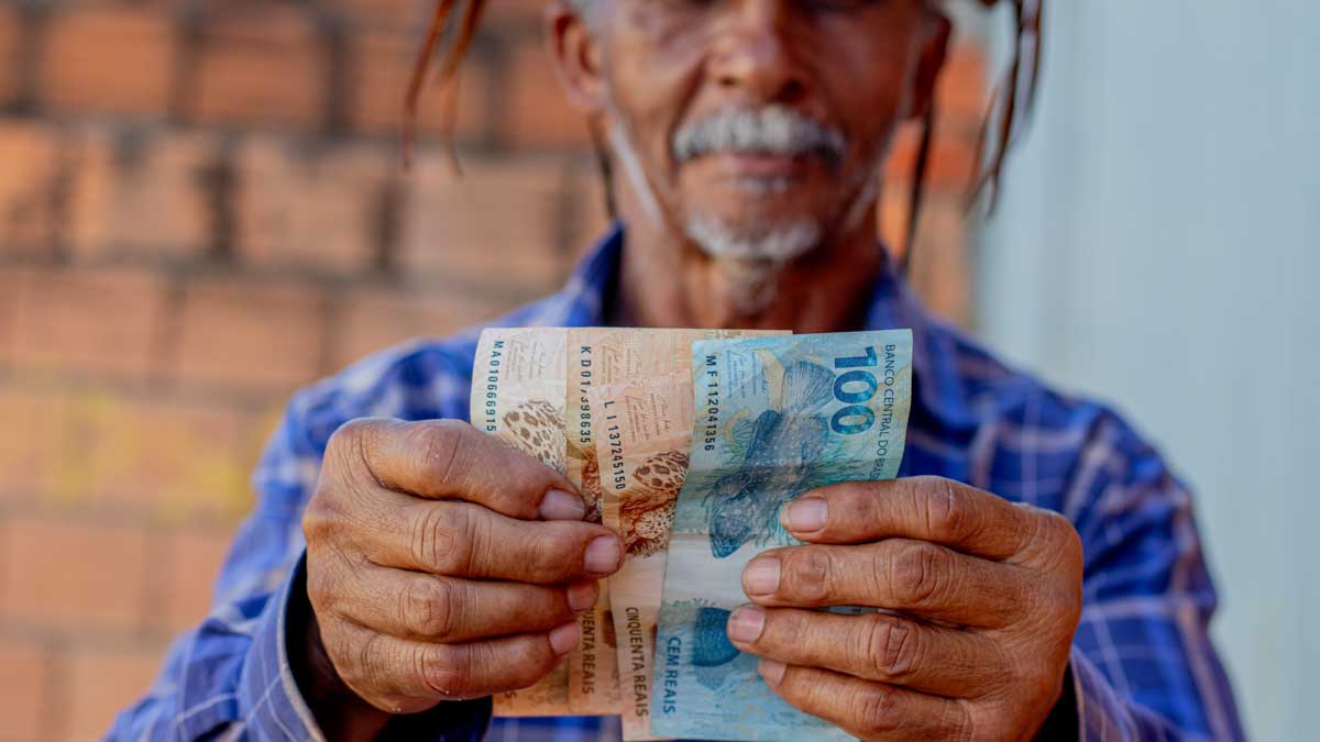 INSS começa a pagar segunda parcela do 13º salário para aposentados e pensionistas