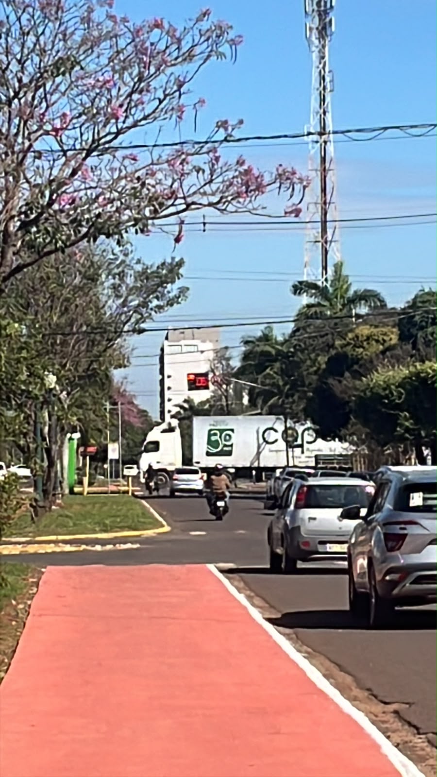 Calor ganha força em Naviraí, mas mudança no tempo pode provocar pancadas de chuva e ventos fortes nos próximos dias