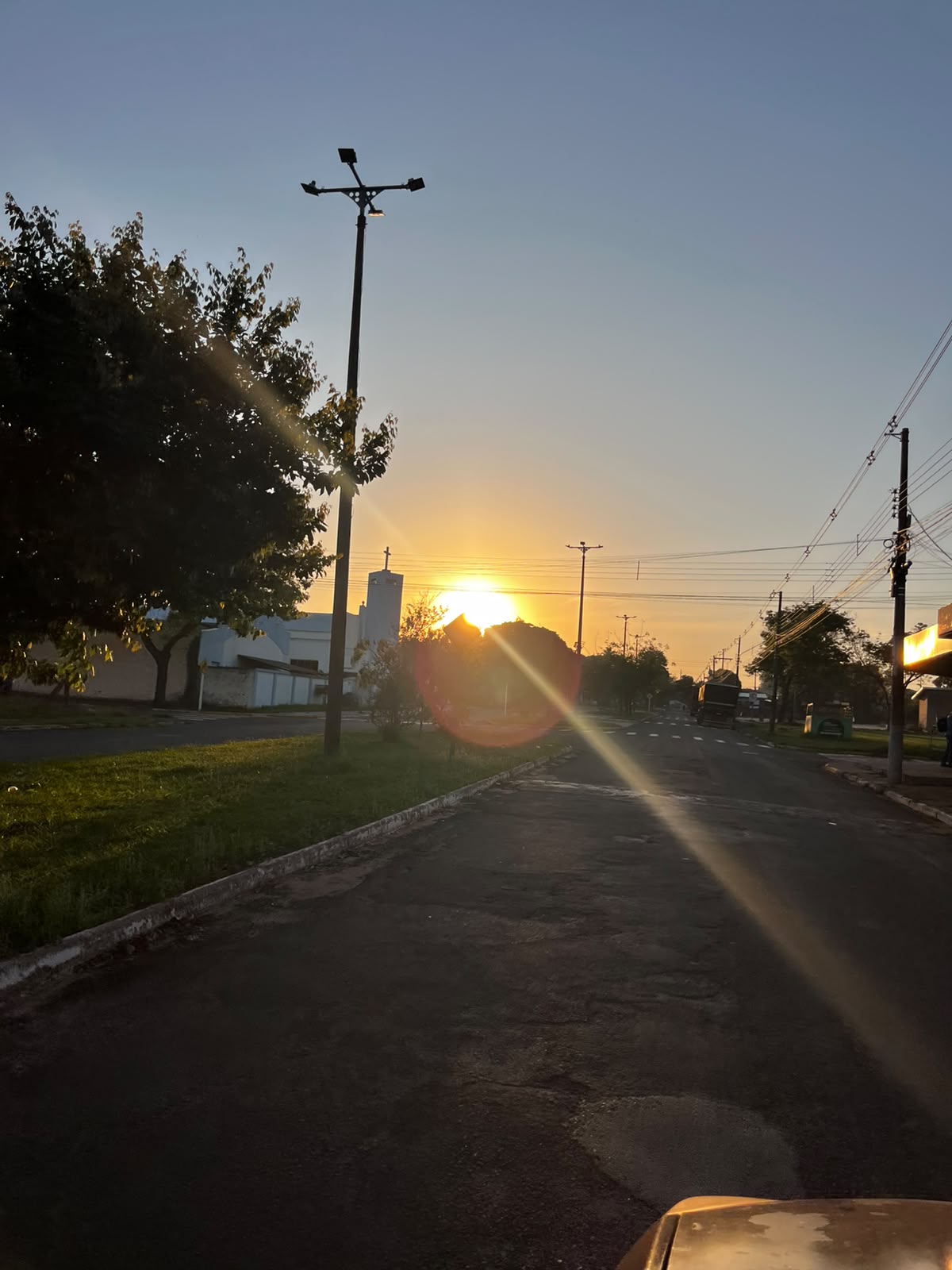 Calor aumenta nesta quinta-feira, mas mudança no tempo deve trazer chuva e queda nas temperaturas em Naviraí