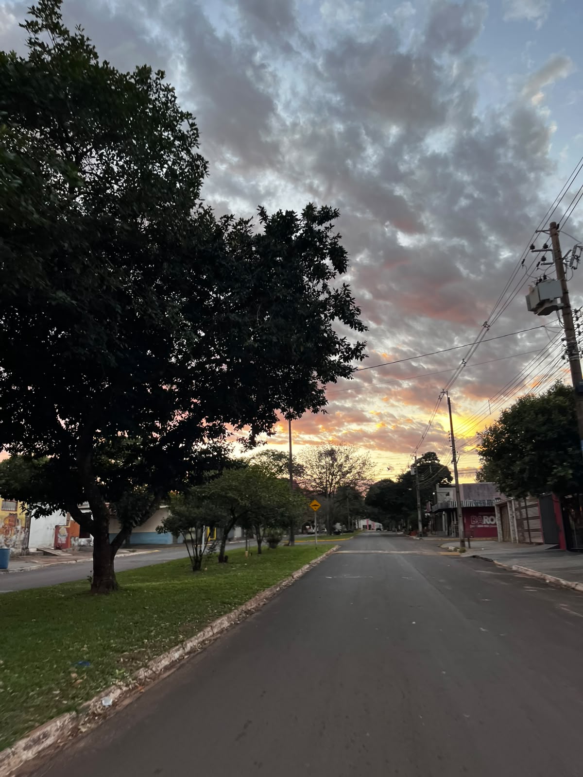 Fim de semana deve ser marcado por chuva e queda nas temperaturas em Naviraí