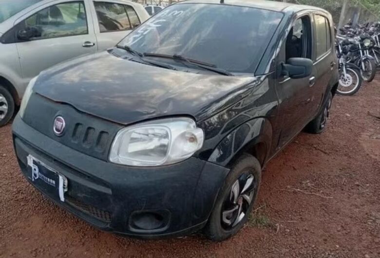 Leilão do Detran tem moto por R$ 1,2 mil e Uno por R$ 8 mil