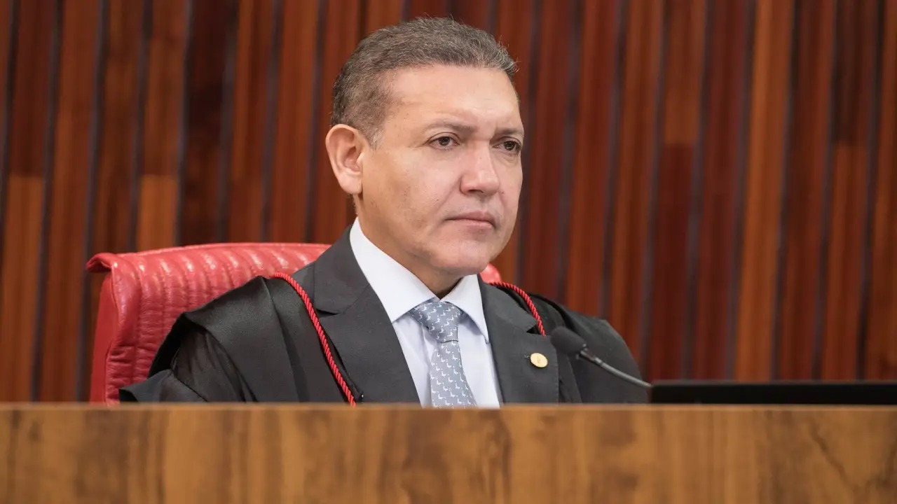 A decisão de Nunes Marques sobre julgamento do TSE de posts sobre Nossa Senhora Aparecida